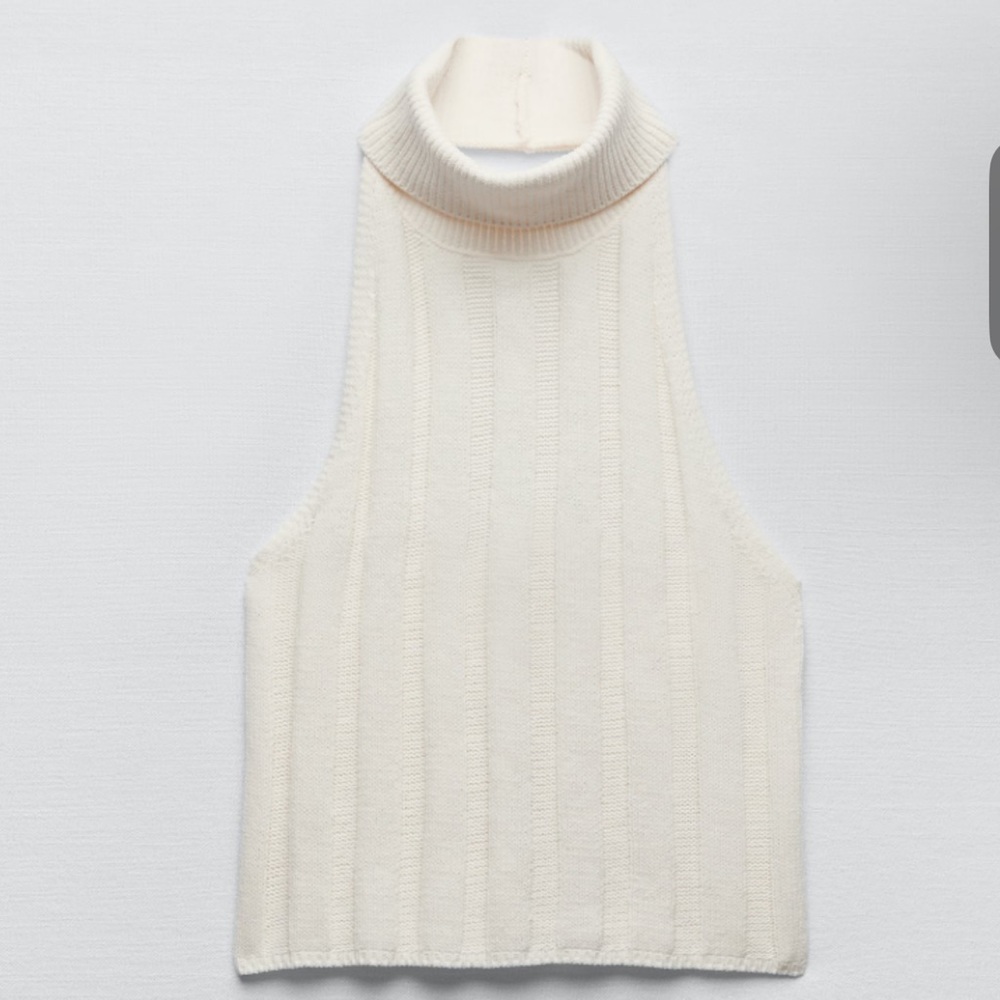 CHENILLE HALTER TOP